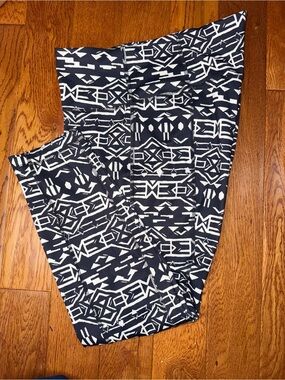 Columbia Black and White Geometric Active Leggings Women’s Large